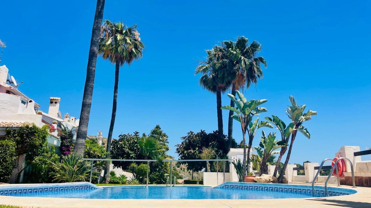 Modern Garden Apartment With A Fantastic Sea View And A Private Garden Ситио-де-Калаонда Экстерьер фото